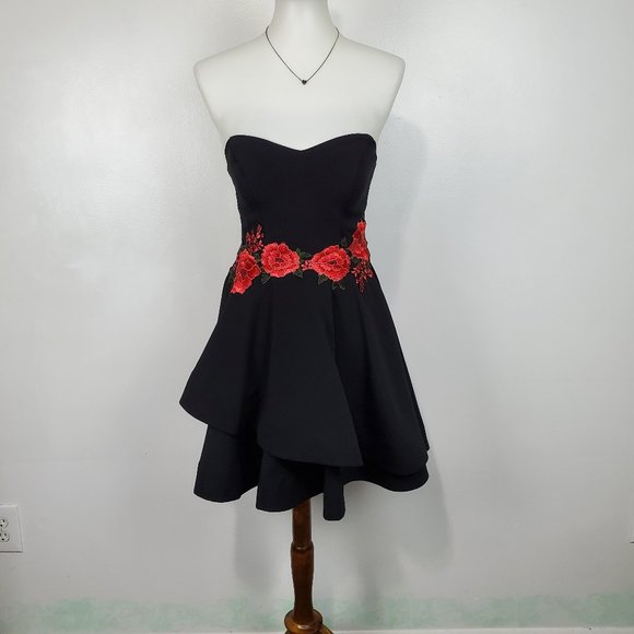 B Darlin Dresses & Skirts - B. Darlin Black Red Strapless Fit & Flare Mini Dress, Size 7/8 (Juniors)